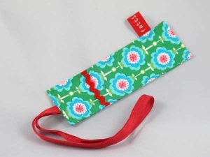 Buchzeichen (grün mit Blumen)