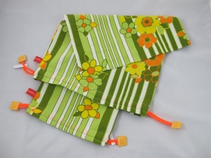 Sack im Sack grün Streifen und Blumen