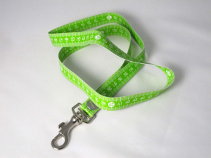 Massband-Anhänger cm/cm lang (grün)