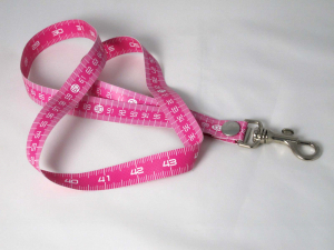 Massband-Anhänger cm/inch lang (pink)