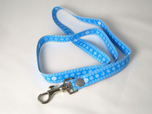 Massband-Anhänger cm/cm lang (türkis)