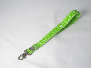 Massband-Anhänger cm/cm kurz (grün)