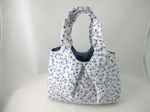 Kinder-Täschli mit Punkten hellblau/bl..