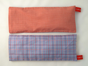 Augenkissen Kleinkariert blau Rückseit..