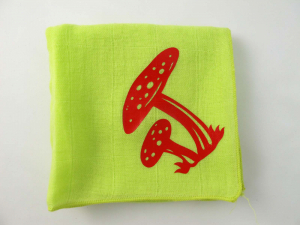 Nuschi linde mit Pilz rot