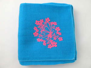 Nuschi türkis mit Schmetterling pink